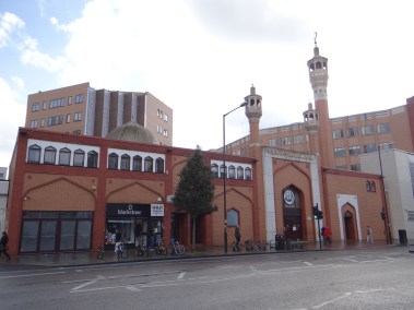 Der Gesamtkomplex der Ostlondoner Moschee (c) Daniel Zylbersztajn