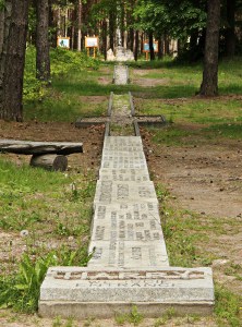 tunnel outline Stalag Luft III heute, Photo gestellt vom   Museums des Märtyrertums der Kriegsgefangenen in Żagań